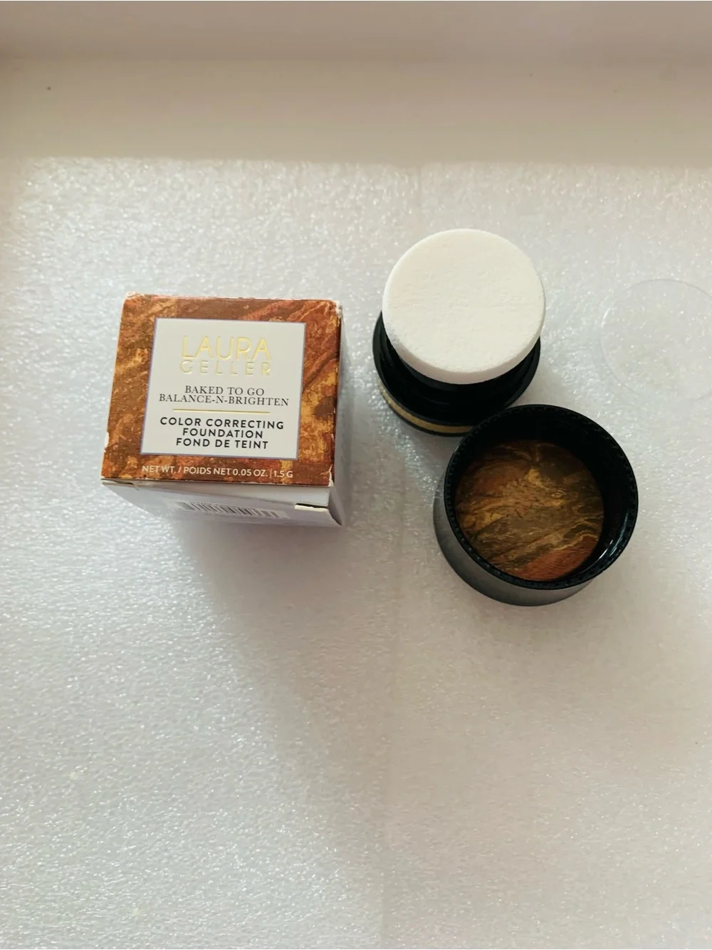 Laura Geller Multitone Baked Color Correcting Foundation — Bronze & Gold Swirl